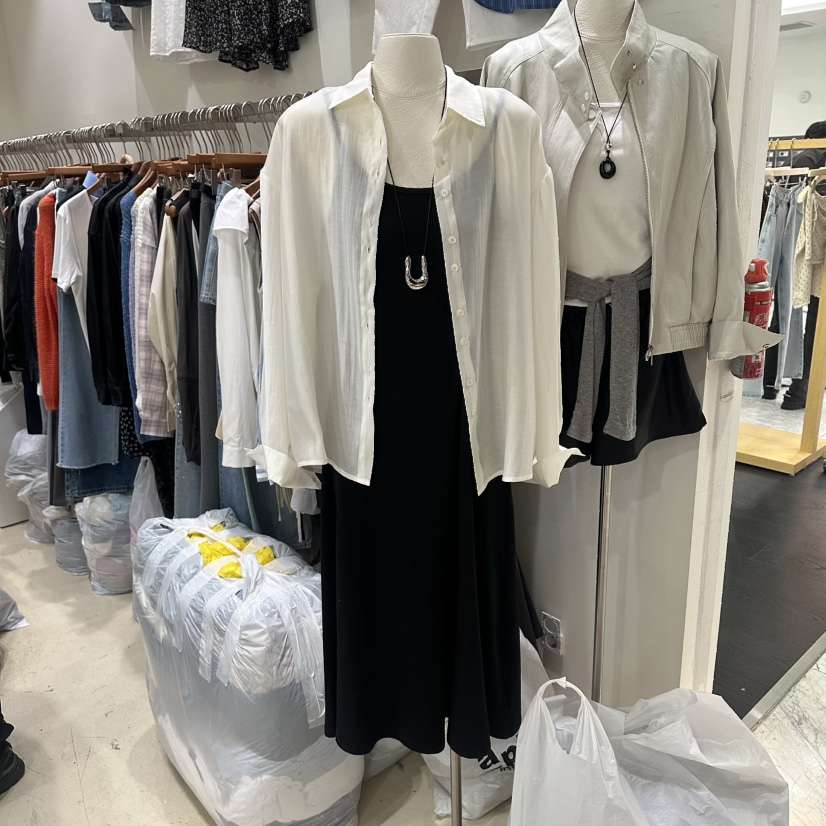 MELO韓國直郵實拍女士新款職業熱賣時尚套裝不含項鏈套裝MELO套裝