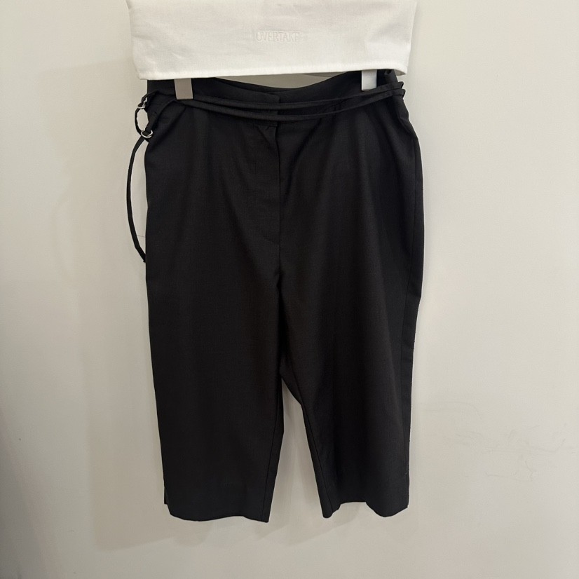 OVERTAKE韓國代購女士新款26春夏休閑時尚人氣短褲含腰帶OVERTAKE短褲