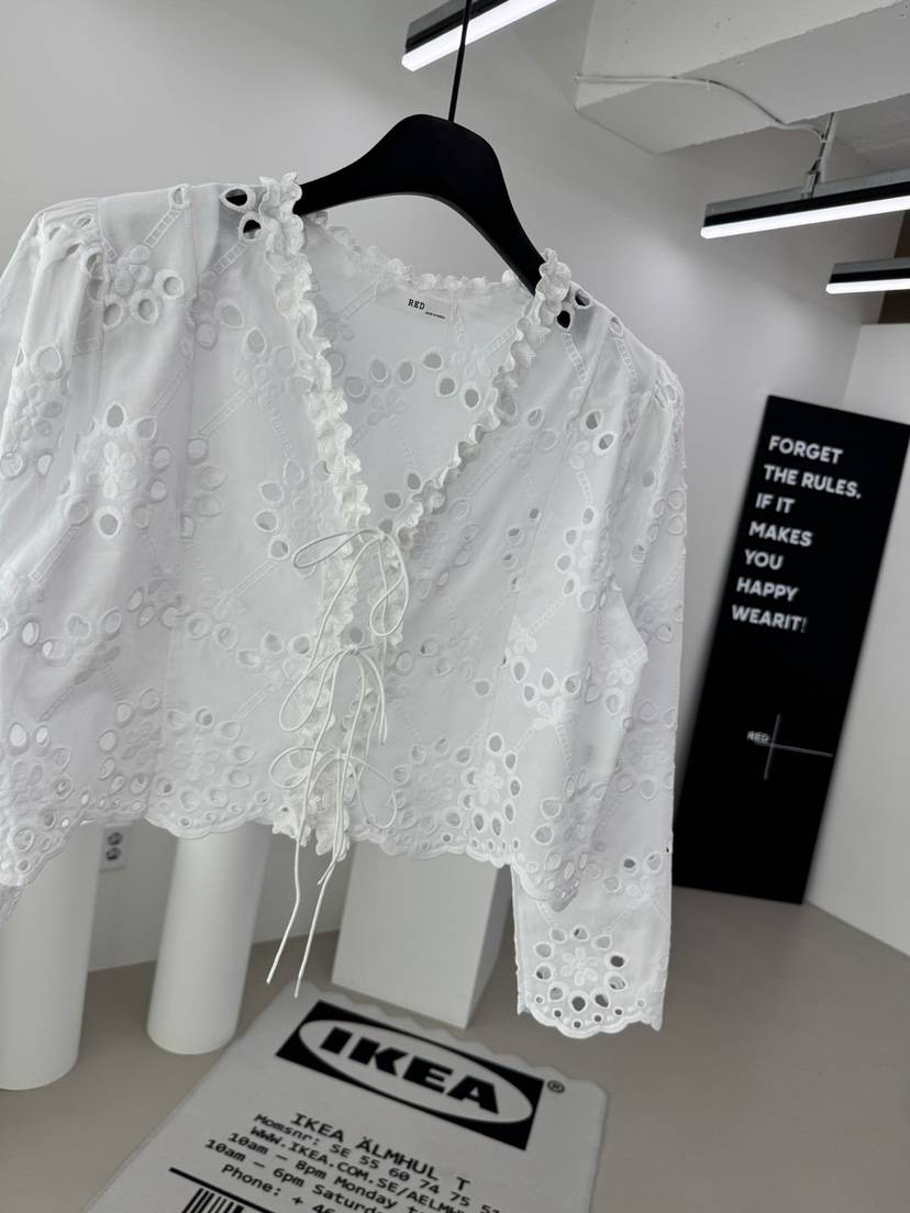 RED-A韓國直郵實拍女裝新品人氣襯衫蕾絲衫蕾絲開衫鏤空RED-A襯衫/蕾絲衫