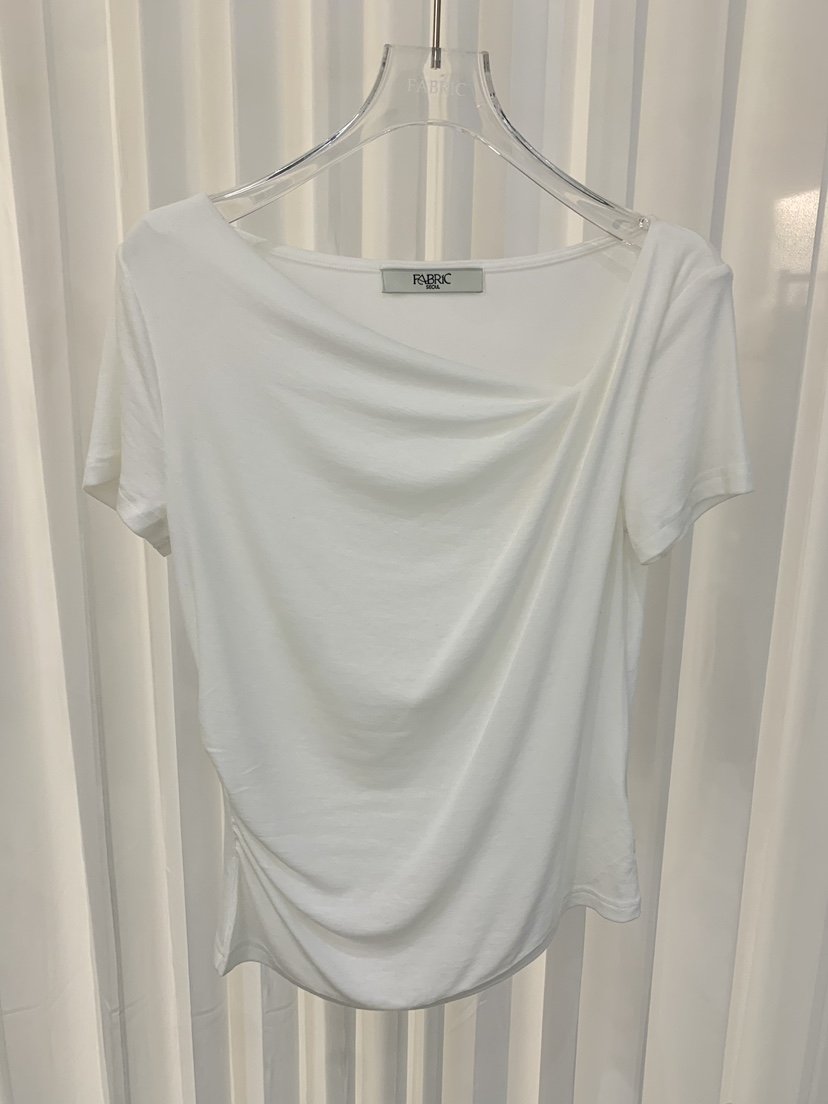 FABRIC東大門直郵女裝新款休閑人氣時尚推薦熱賣T恤不對稱FABRICT恤