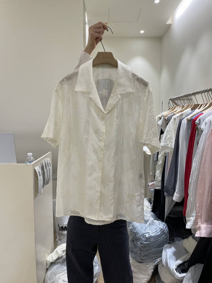 FLOWER-L韓國東大門代購女士新款休閑熱賣時尚襯衫蕾絲衫FLOWER-L襯衫/蕾絲衫