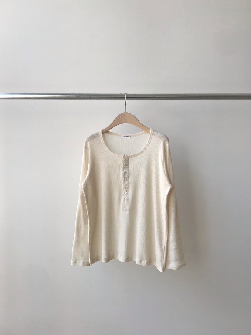 TAFFETA/MURET韓國東大門直郵女裝新款熱賣26春夏長袖T恤紐扣TAFFETA/MURET長袖T恤