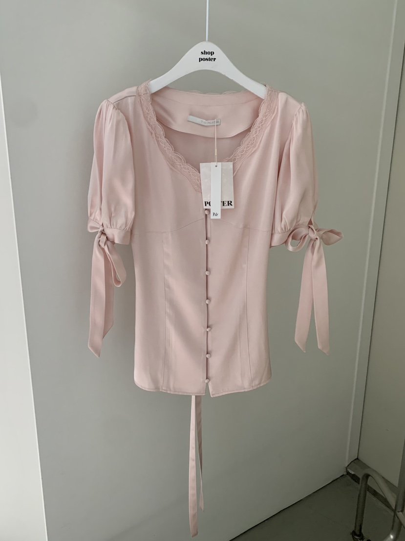 SHOP POSTER韓國東大門直郵女裝新品推薦人氣襯衫蕾絲衫SHOP_POSTER襯衫/蕾絲衫