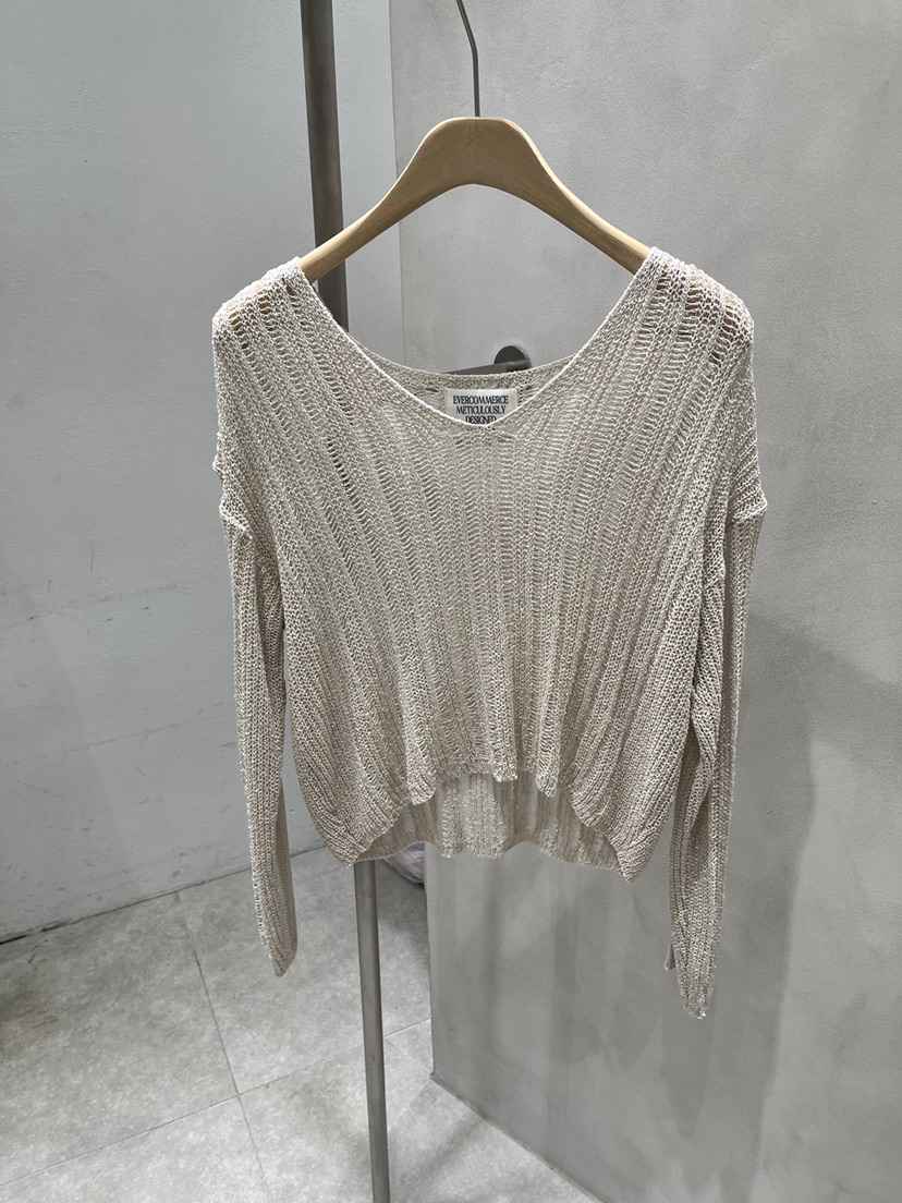 EVERCOMMERCE METICULOUSLY DESIGNED韓國東大門代購女裝新款人氣針織衫EVERCOMMERCE METICULOUSLY DESIGNED針織衫