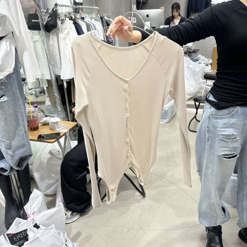 JUDYQUE韓國東大門直郵女裝新品職業熱賣時尚休閑長袖T恤JUDYQUE長袖T恤