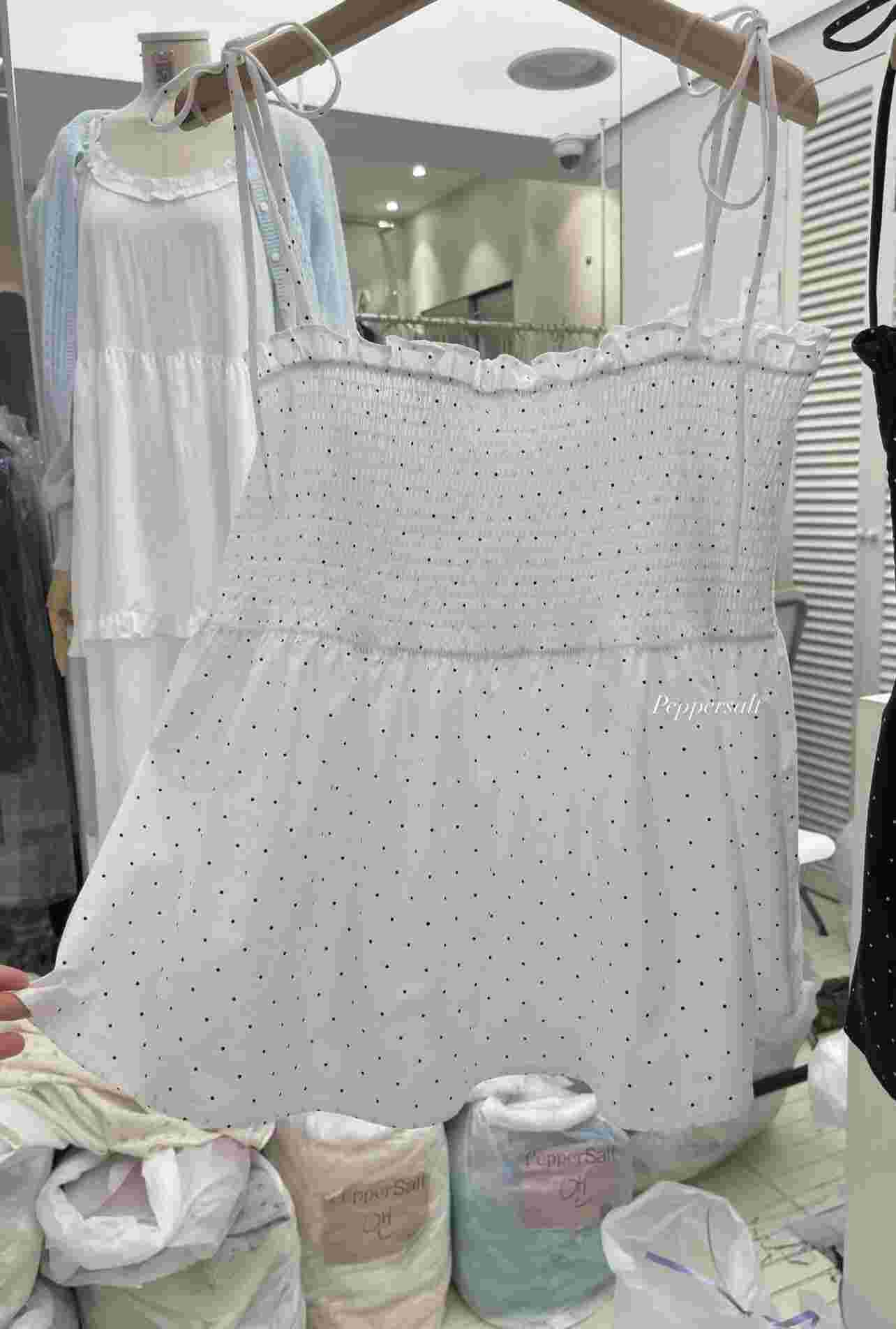 PEPPER 페페韓國東大門直郵女裝新品職業時尚人氣吊帶背心PEPPER-SEOUL吊帶/背心