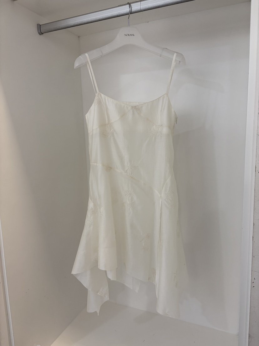 NORMAL韓國東大門代購女士新品26春夏熱賣時尚推薦連衣裙NORMAL連衣裙