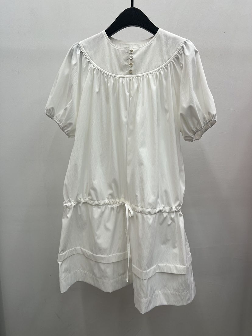 UNANSWERED-MYSTERY/FIFO韓國東大門直郵女士新品休閑連衣裙褶皺UNANSWERED-MYSTERY/FIFO連衣裙