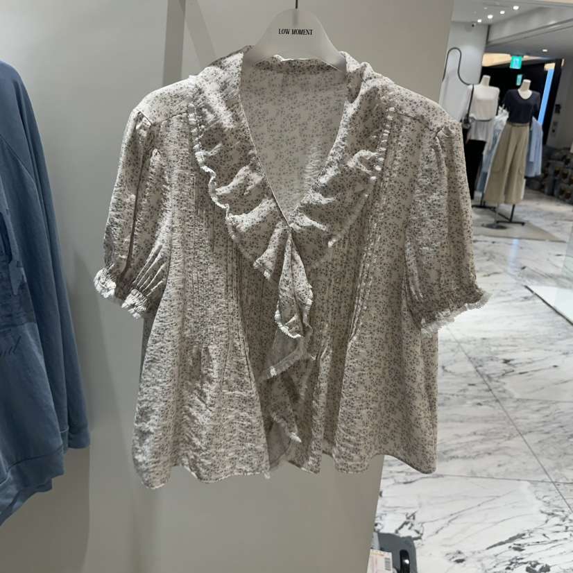 LOW MOMENT韓國直郵實拍女士新品人氣26春夏襯衫蕾絲衫鏤空LOW MOMENT襯衫/蕾絲衫
