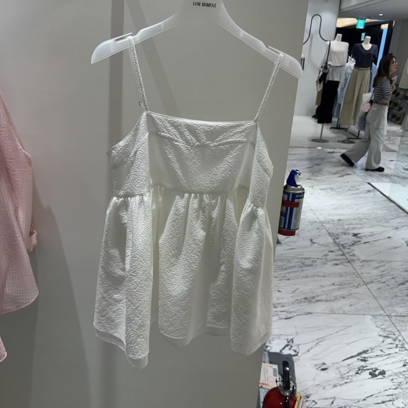 LOW MOMENT韓國直郵女裝新款熱賣休閑人氣推薦職業吊帶背心LOW MOMENT吊帶/背心