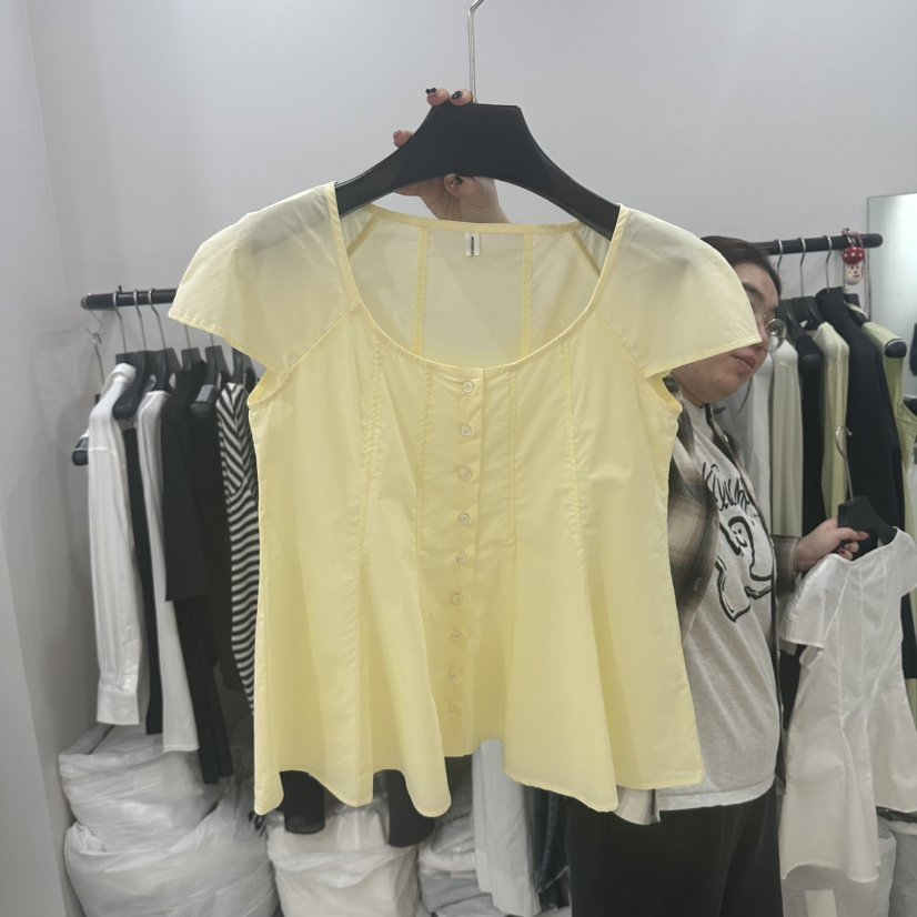 MUSHROOM EFFECT韓國代購女裝新品熱賣人氣推薦襯衫蕾絲衫MUSHROOM EFFECT襯衫/蕾絲衫