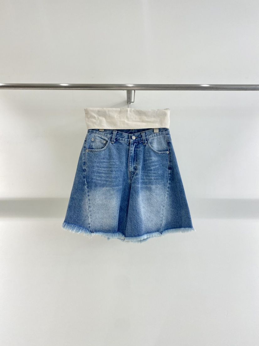 1968韓國直郵實拍女士新款休閑時尚職業26春夏人氣短褲開衩1968/YEOUYA短褲