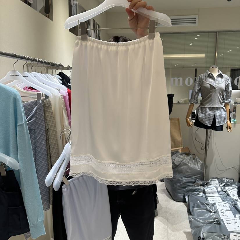 MOREMORE韓國代購女裝新品人氣時尚職業半身裙中短裙蕾絲more more半身裙/中短裙