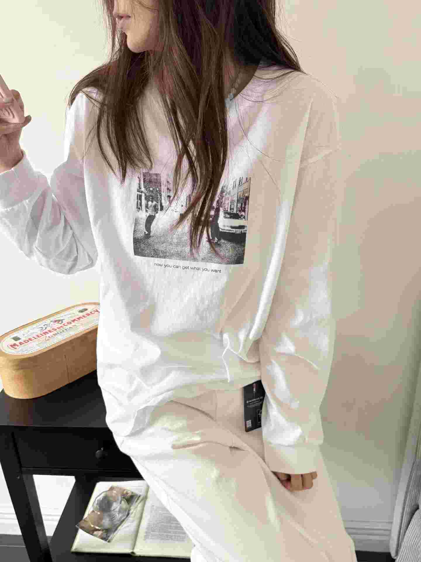 SLEEK-슬릭-OT韓國東大門直郵女裝新品推薦熱賣長袖T恤SLEEK長袖T恤