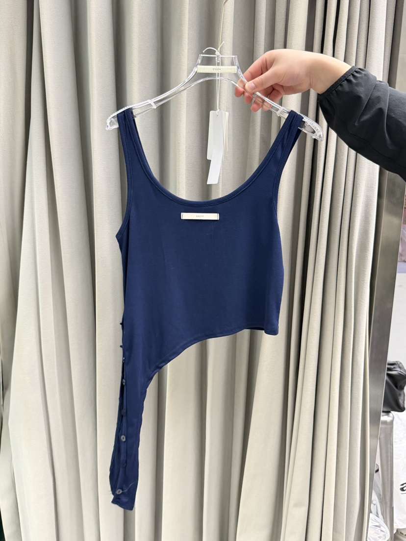 UOOV韓國直郵實拍女士新款人氣休閑推薦時尚職業吊帶背心UOOV吊帶/背心