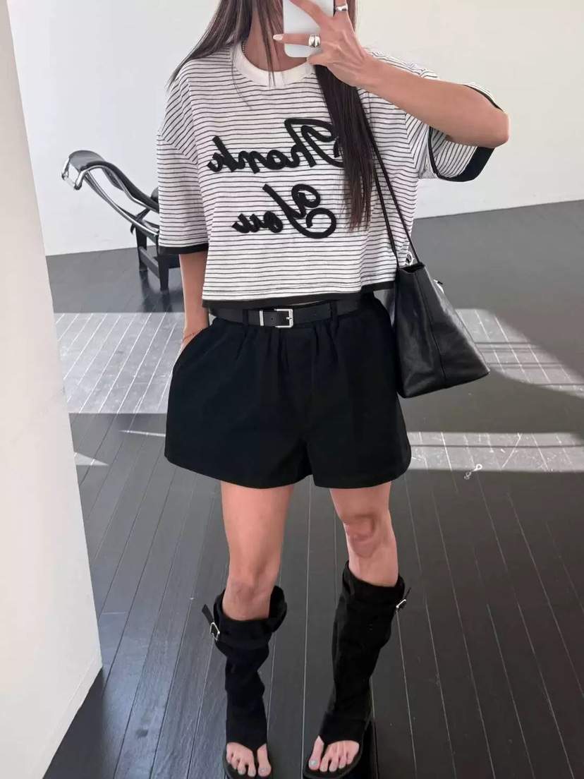 BLACKFRIDAY韓國東大門直郵女士新品熱賣時尚人氣T恤撞色BLACK FRIDAYT恤