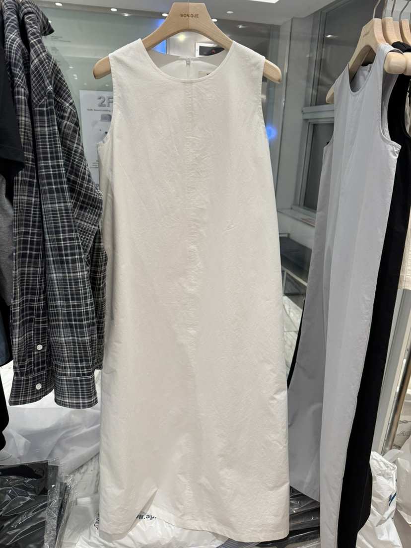 MONIQUE韓國直郵實拍女裝新品推薦26春夏時尚熱賣人氣連衣裙MONIQUE連衣裙