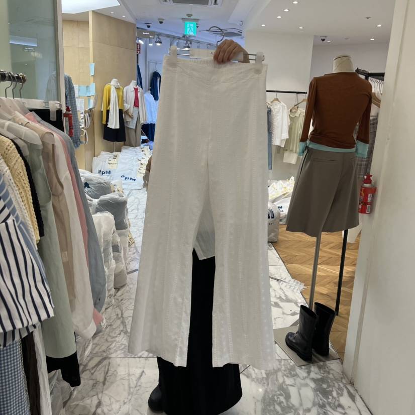 ALMOND韓國代購女士新款26春夏時尚熱賣推薦休閑褲蕾絲鏤空ALMOND休閑褲