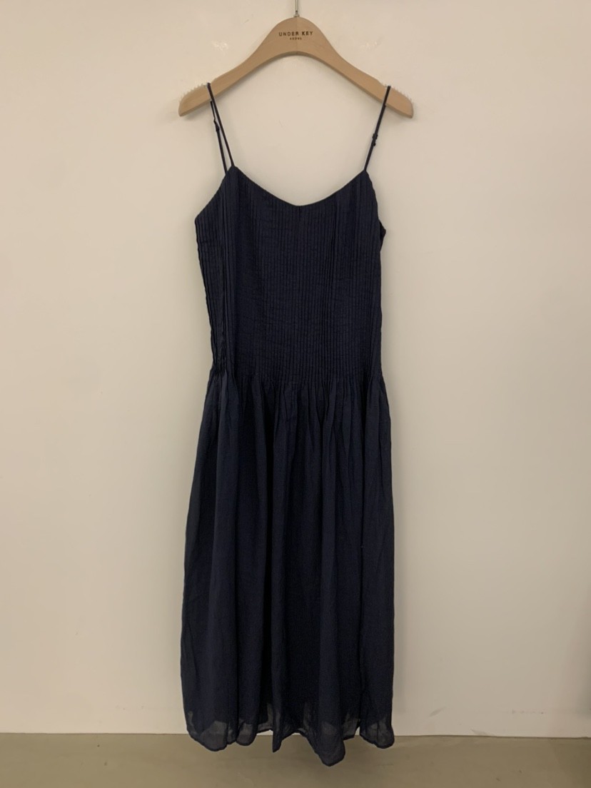 UNDER KEY韓國東大門直郵女士新款推薦職業休閑連衣裙褶裥UNDER KEY連衣裙