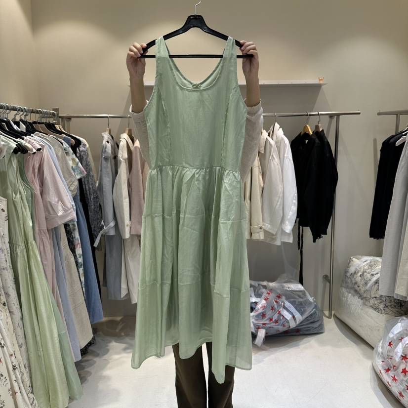 HER/PLAYLIST韓國直郵實拍女裝新款推薦26春夏人氣連衣裙HER/PLAYLIST連衣裙