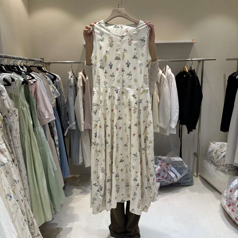 HER/PLAYLIST韓國直郵女裝新款職業休閑時尚推薦連衣裙圓領HER/PLAYLIST連衣裙