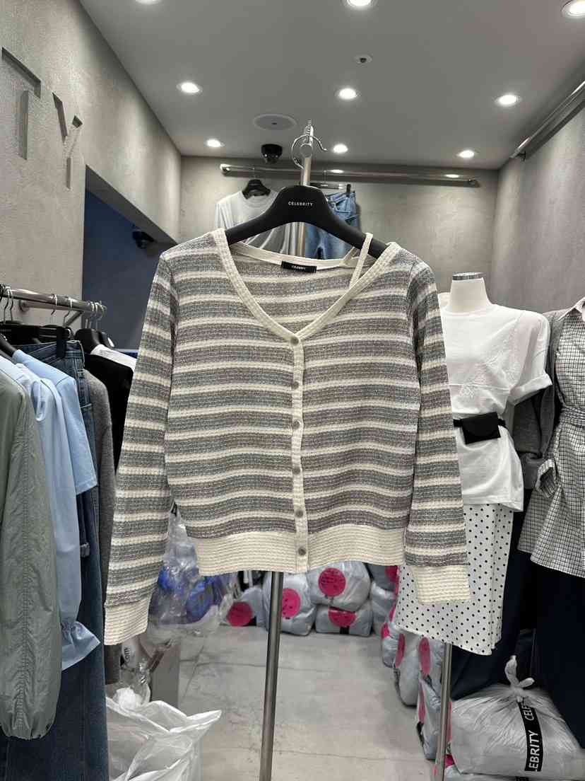 CELEBRITY-A韓國代購女裝新款26春夏推薦熱賣針織衫開衫CELEBRITY-A針織衫