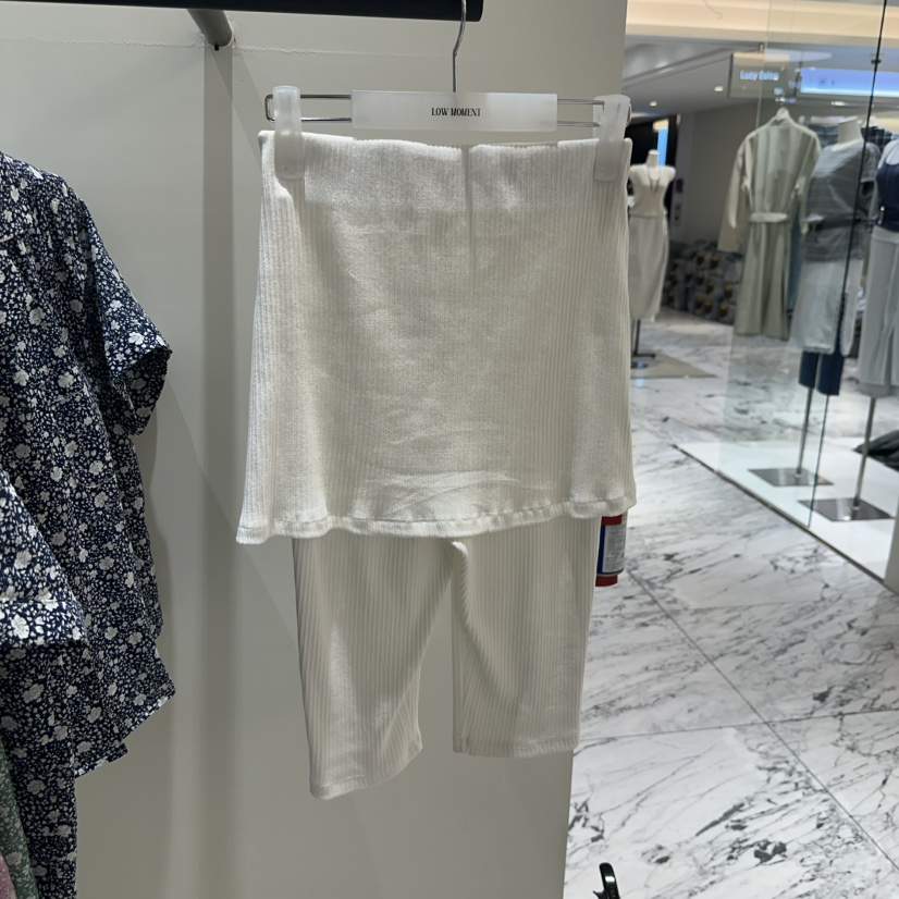 LOW MOMENT韓國代購女士新款人氣推薦時尚26春夏休閑短褲LOW MOMENT短褲