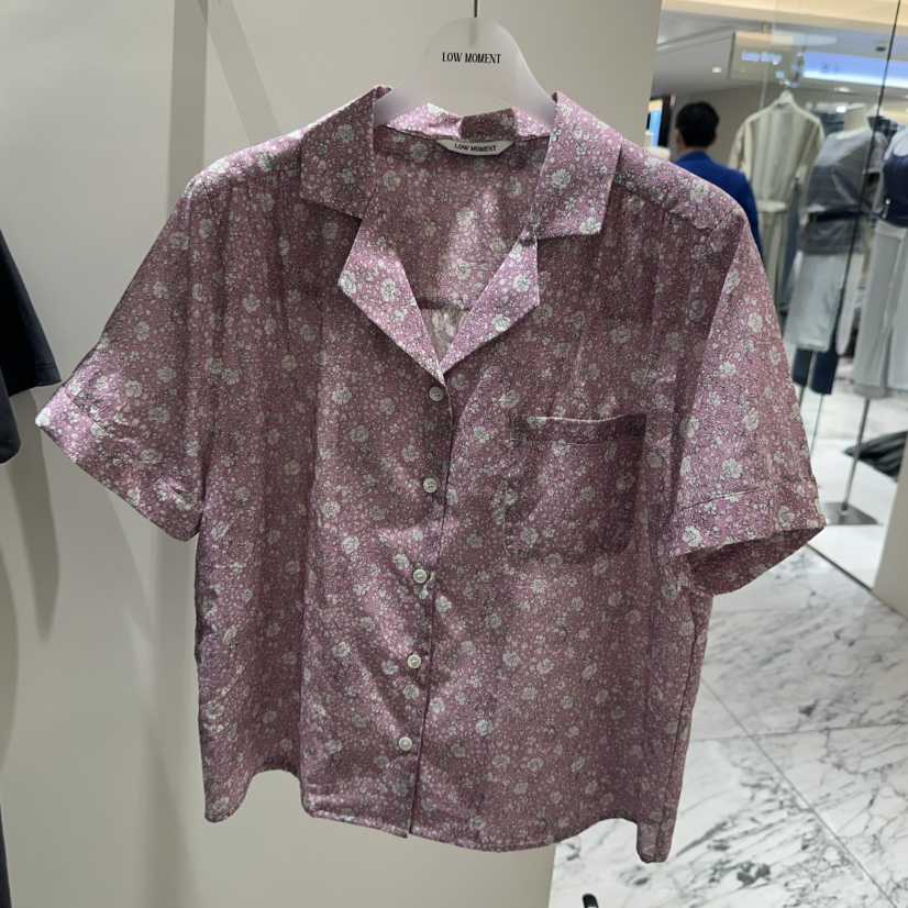 LOW MOMENT韓國代購女士新款推薦休閑時尚熱賣襯衫蕾絲衫LOW MOMENT襯衫/蕾絲衫