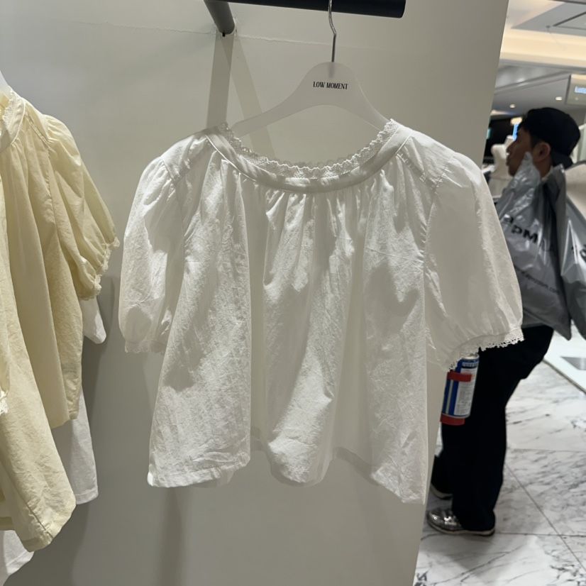 LOW MOMENT韓國直郵實拍女士新品熱賣休閑推薦襯衫蕾絲衫LOW MOMENT襯衫/蕾絲衫