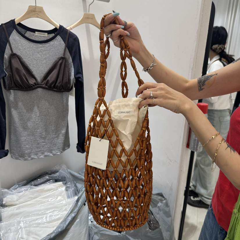 CONNAUGHT/DAILYJUD東大門直郵女士新品真品單肩斜跨包含小包CONNAUGHT/DAILYJUD單肩/斜跨包