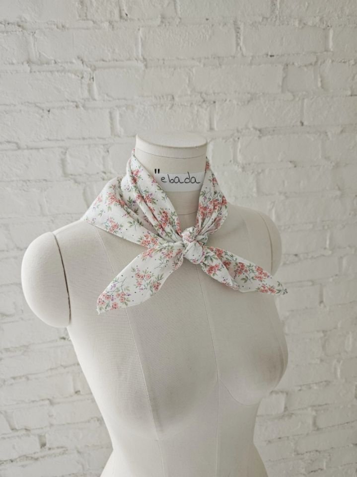 EBADA韓國直郵女士新品職業26春夏時尚推薦熱賣人氣圍巾披肩EBADA圍巾/披肩