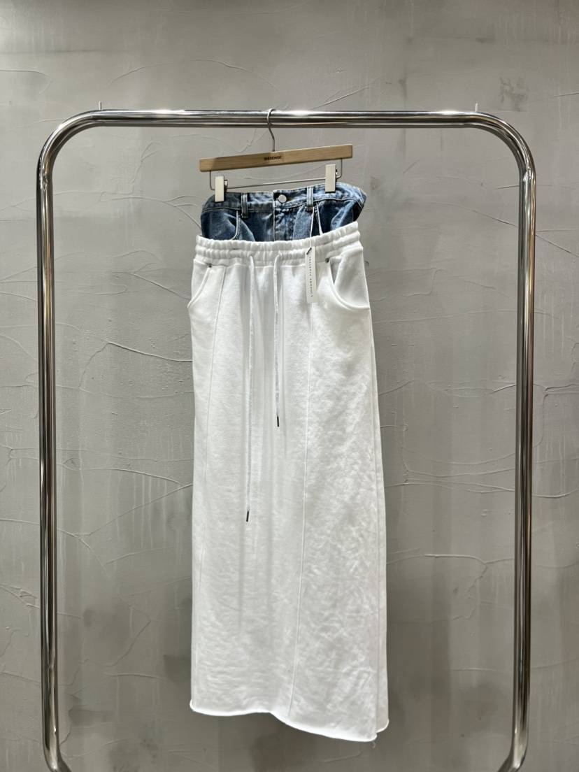 INSSENSE-A韓國直郵實拍女裝新品人氣職業時尚短裙運動裙INSSENSE-A短裙