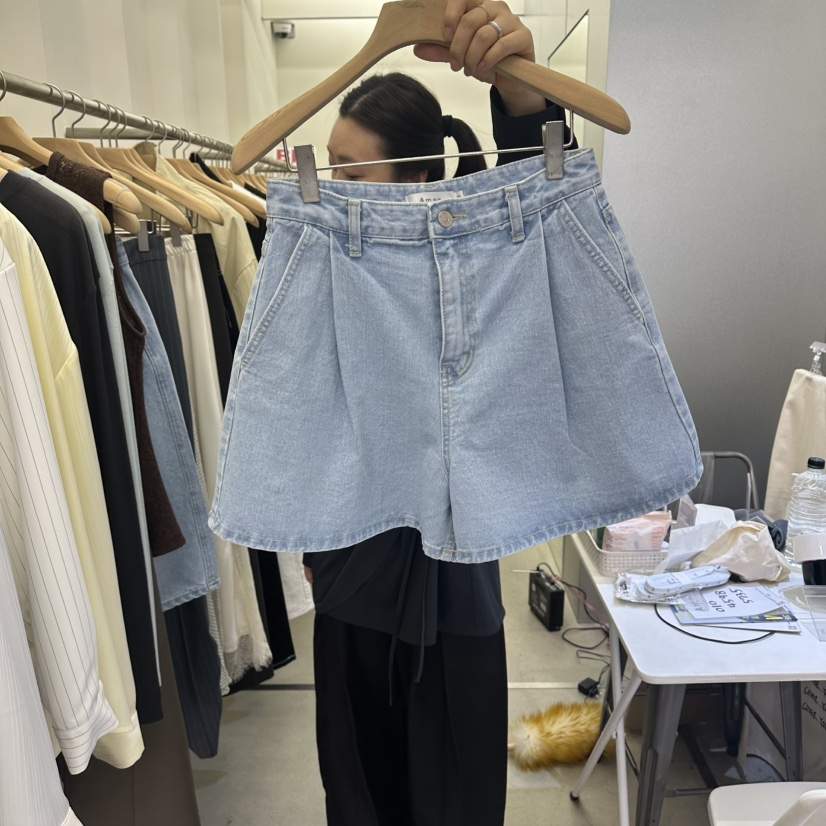 AMON韓國代購女裝新品人氣時尚推薦職業休閑熱賣短褲褶裥AMON短褲