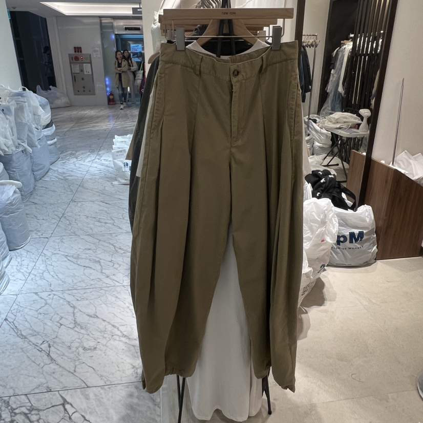 RAWROW韓國代購女裝新款推薦人氣時尚26春夏熱賣休閑褲褶皺RAWROW休閑褲