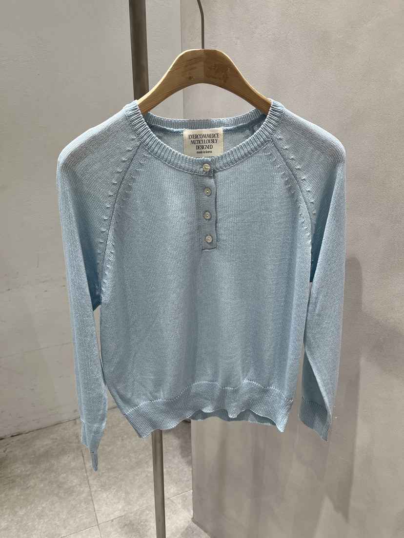 EVERCOMMERCE METICULOUSLY DESIGNED韓國東大門代購女裝新品熱賣針織衫EVERCOMMERCE METICULOUSLY DESIGNED針織衫