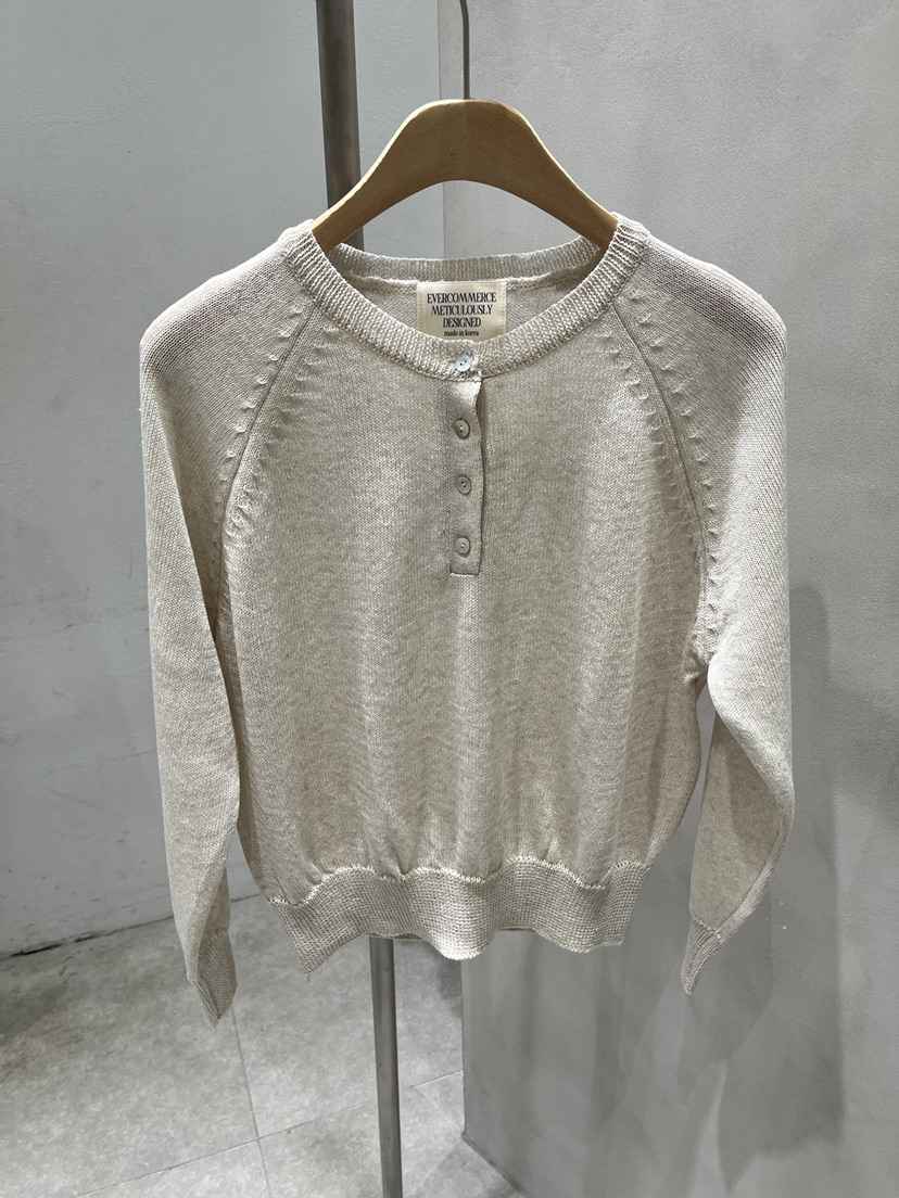 EVERCOMMERCE METICULOUSLY DESIGNED韓國直郵女裝新品時尚針織衫EVERCOMMERCE METICULOUSLY DESIGNED針織衫