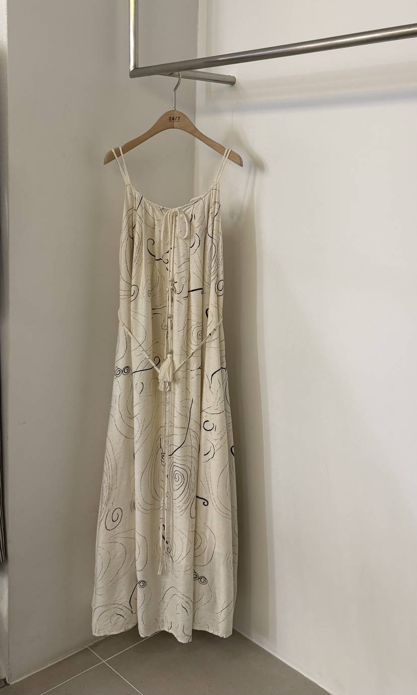 TWENTY FOUR SEVEN24-7韓國東大門直郵女士新款時尚連衣裙含腰繩TEWNTY FOUR SEVEN24-7連衣裙