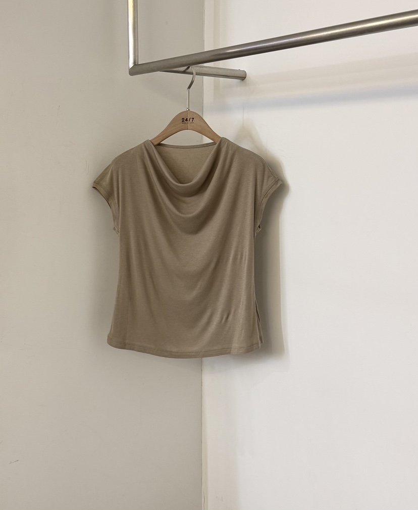 TWENTY FOUR SEVEN24-7韓國東大門直郵女裝新款人氣吊帶背心褶皺TEWNTY FOUR SEVEN24-7吊帶/背心