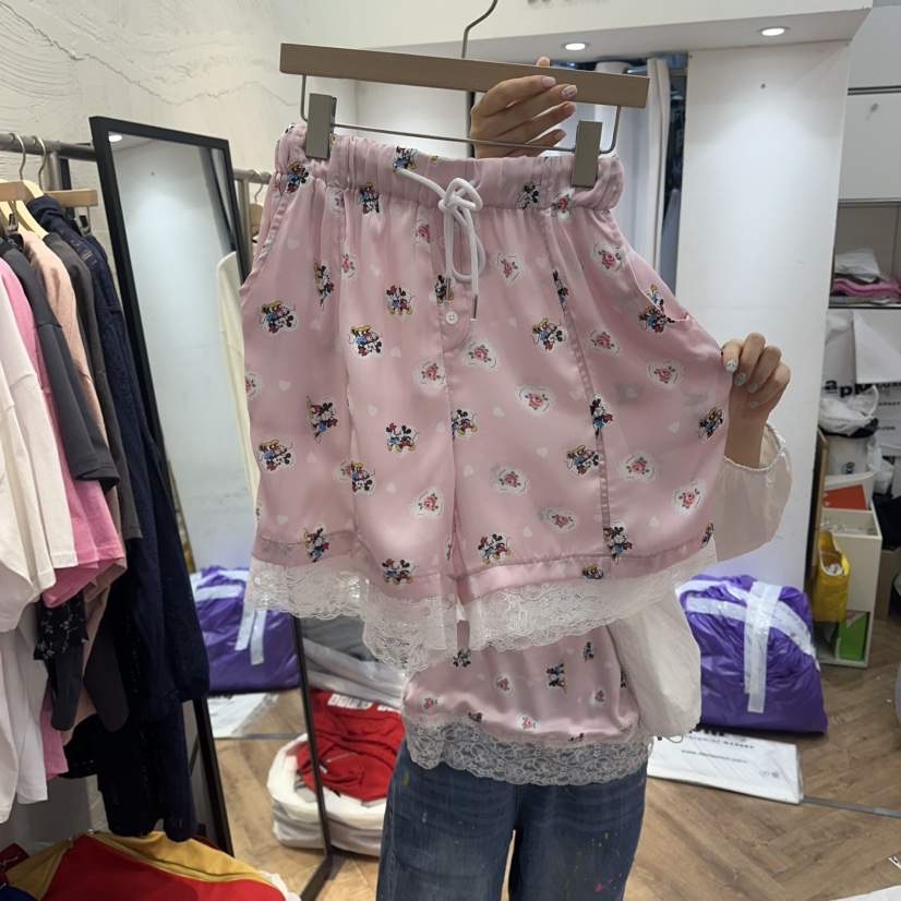 DE LINE韓國東大門直郵女裝新款推薦休閑職業時尚短褲緞面DE LINE短褲