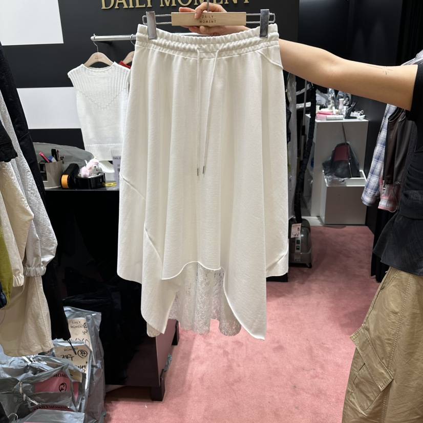DAILY MOMENT韓國代購女裝新款熱賣半身裙中短裙不對稱蕾絲DAILY MOMENT半身裙/中短裙