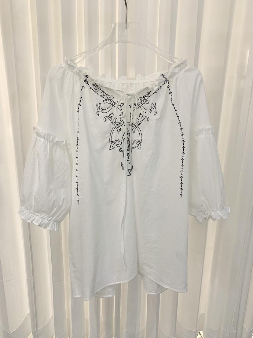 FABRIC韓國東大門直郵女裝新款26春夏休閑襯衫蕾絲衫刺繡FABRIC襯衫/蕾絲衫