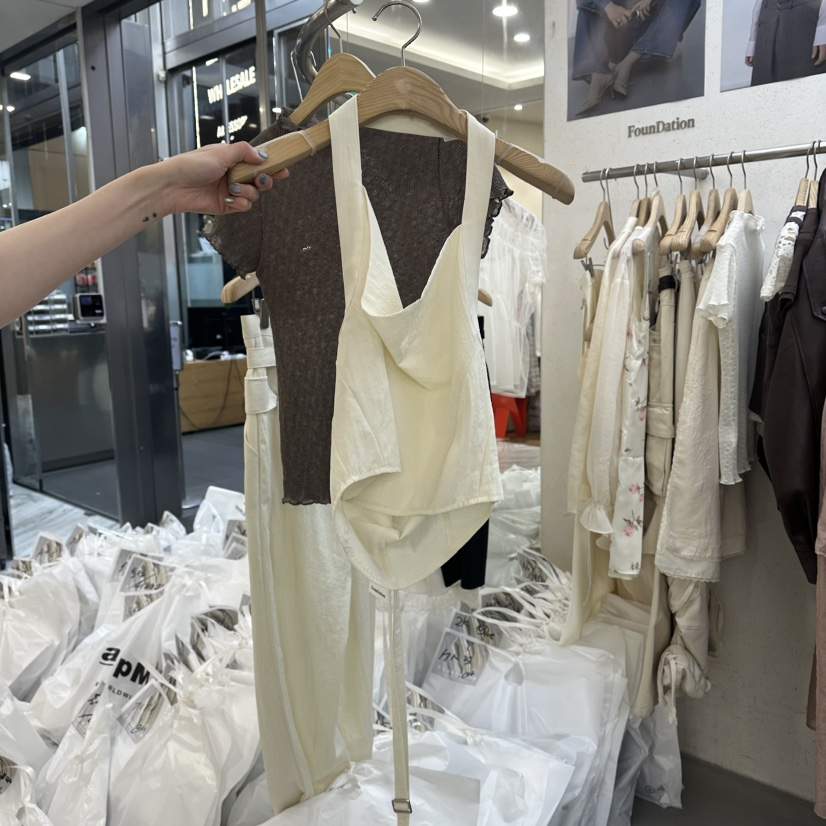 FOUNDATION韓國東大門代購女裝新品熱賣職業推薦吊帶背心FOUNDATION吊帶/背心