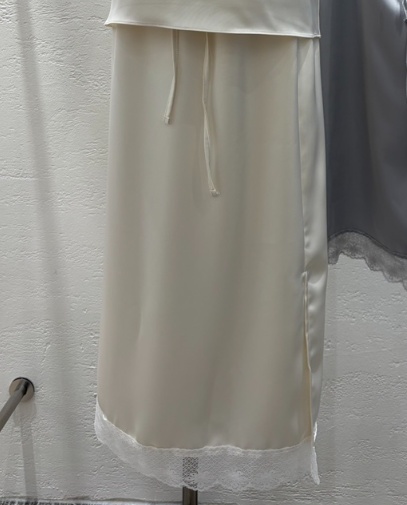 AT THE TOP韓國直郵女裝新品休閑時尚熱賣26春夏長裙蕾絲AT THE TOP長裙