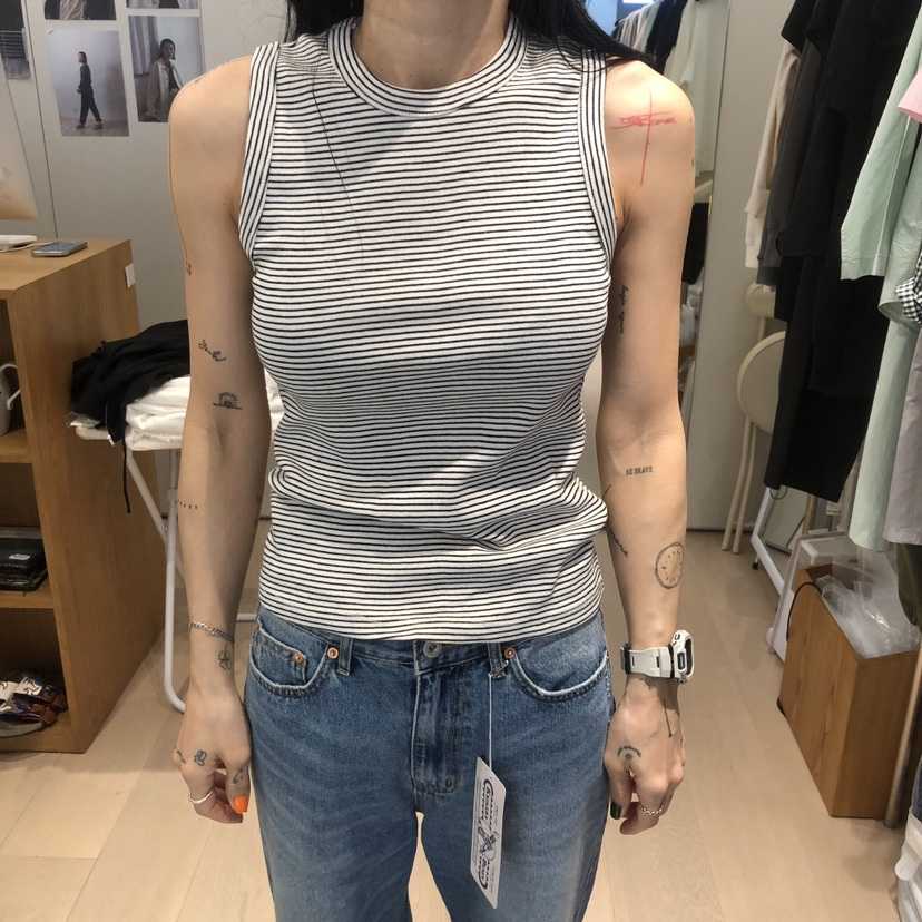 THE STARDUST韓國直郵實拍女士新品推薦職業熱賣吊帶背心THE STARDUST吊帶/背心