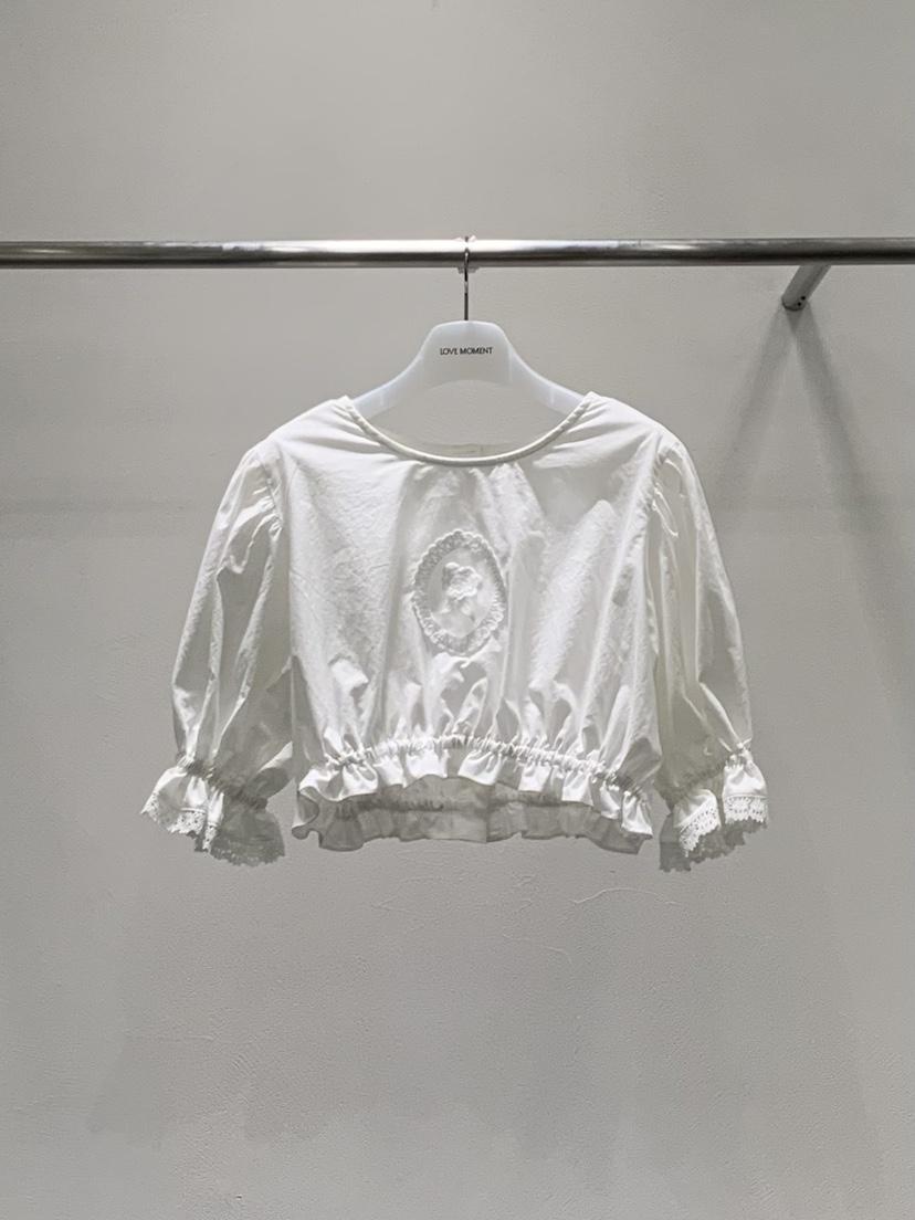LOVE MOMENT東大門代購女裝新品時尚襯衫蕾絲衫泡泡袖刺繡蕾絲LOVE MOMENT襯衫/蕾絲衫