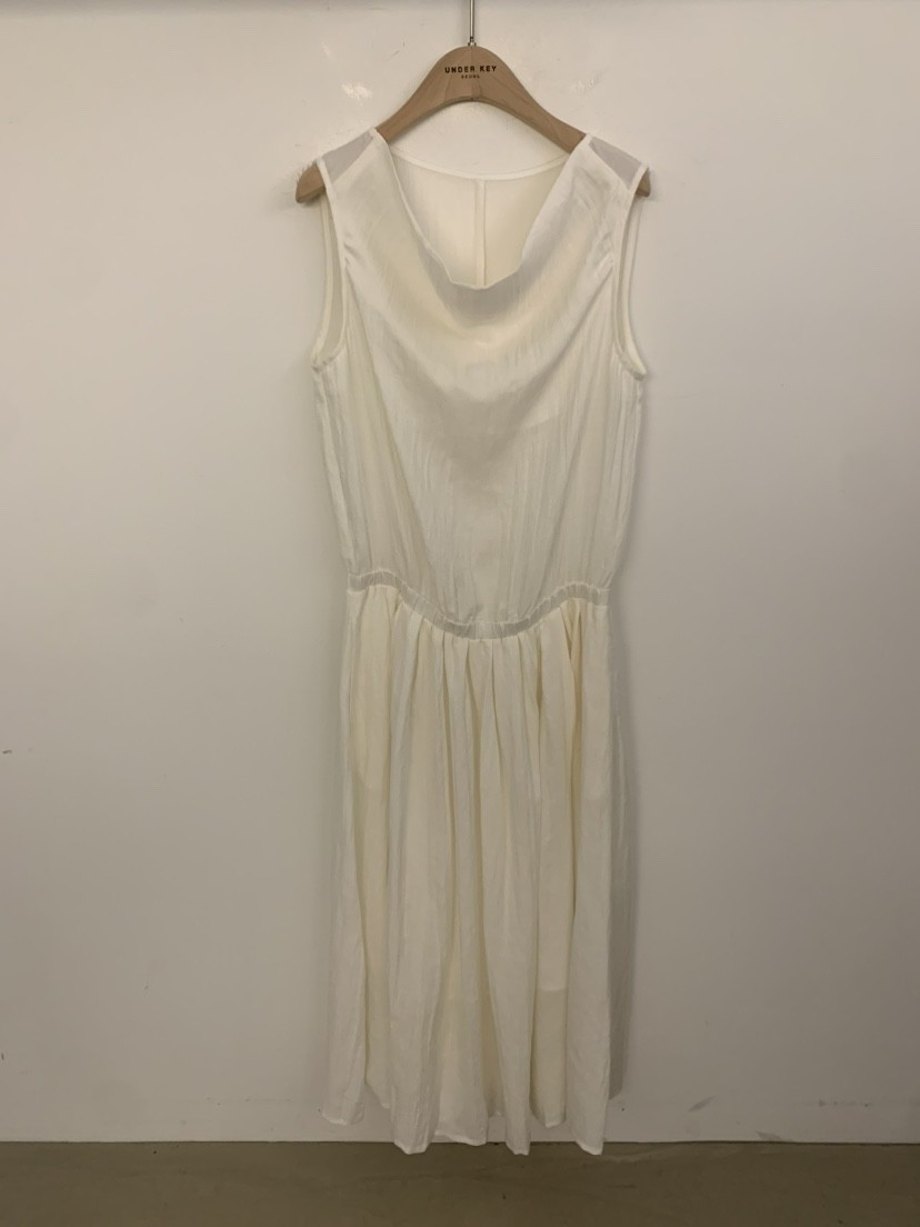 UNDER KEY韓國直郵女裝新品熱賣休閑人氣時尚連衣裙含腰帶UNDER KEY連衣裙