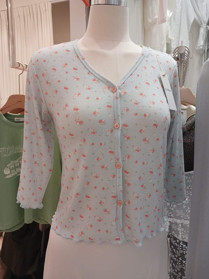 BLOWING韓國東大門直郵女裝新款時尚推薦職業26春夏T恤開衫BLOWINGT恤