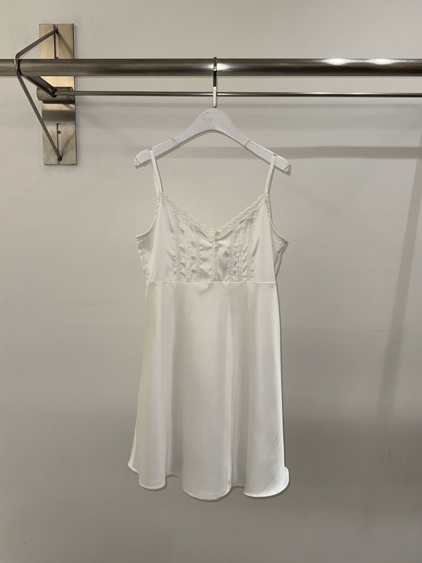 VIVE韓國東大門直郵女裝新款時尚推薦職業人氣熱賣連衣裙VIVE連衣裙