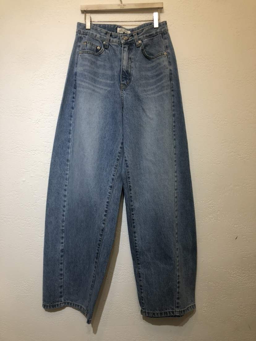 FORMSTUDIO/ATELIENNE韓國東大門代購女裝新款職業牛仔褲FORMSTUDIO/ATELIENNE牛仔褲