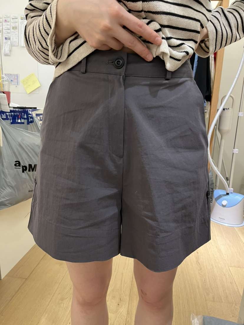 TIZZI韓國直郵實拍女士新款職業人氣推薦時尚熱賣休閑短褲TIZZI短褲